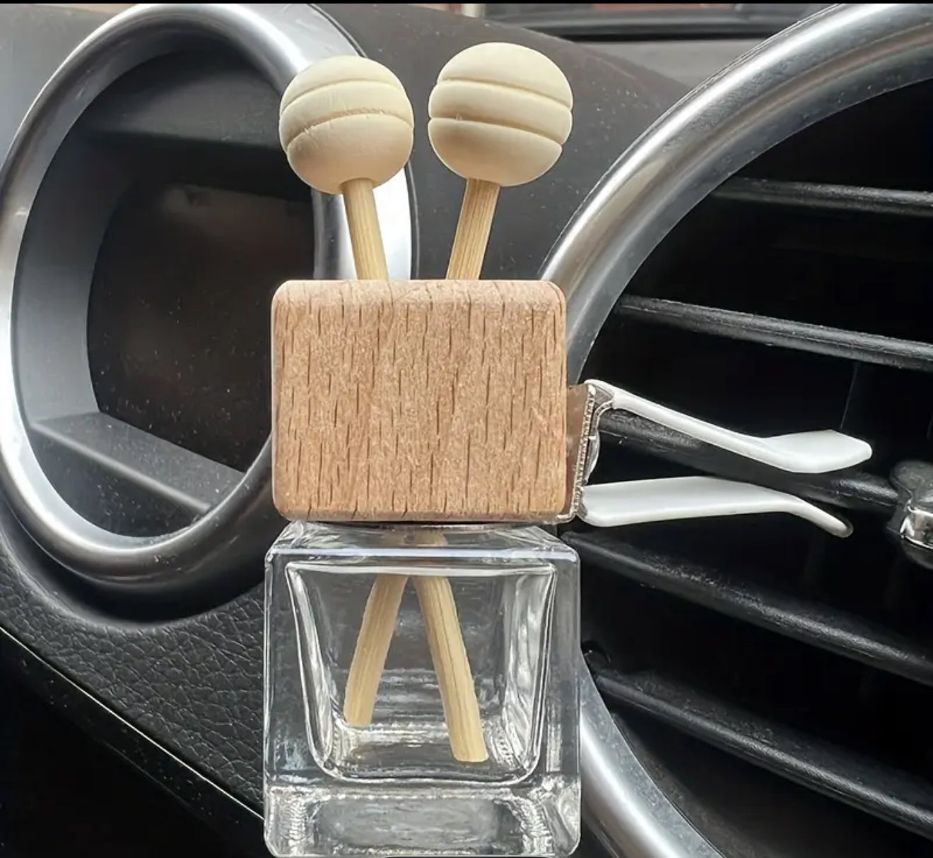 Car Diffuser Clip